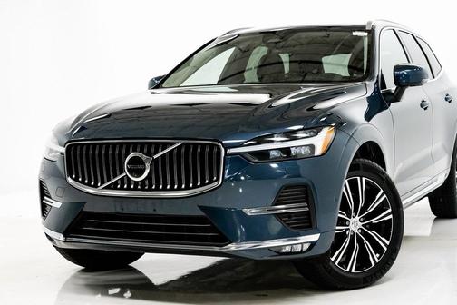 2022 Volvo XC60 B5 Inscription