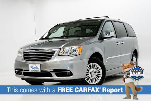 2013 Chrysler Town & Country Limited