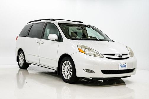 2008 Toyota Sienna XLE