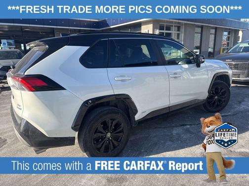 2022 Toyota RAV4 Hybrid SE