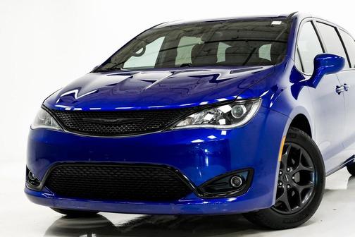 2018 Chrysler Pacifica Touring Plus