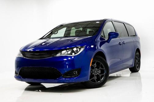 2018 Chrysler Pacifica Touring Plus