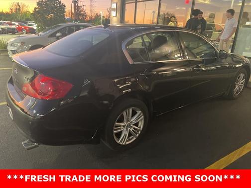 2010 INFINITI G37x Base