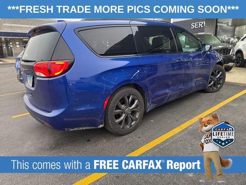 2018 Chrysler Pacifica Touring-L