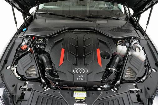 2022 Audi S8 4.0T