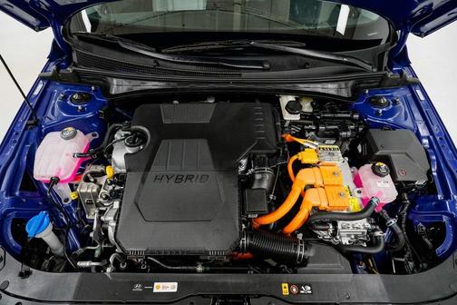 2025 Hyundai ELANTRA HEV Limited