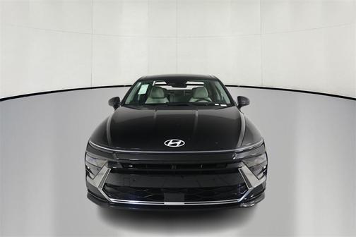 2024 Hyundai SONATA Hybrid Limited