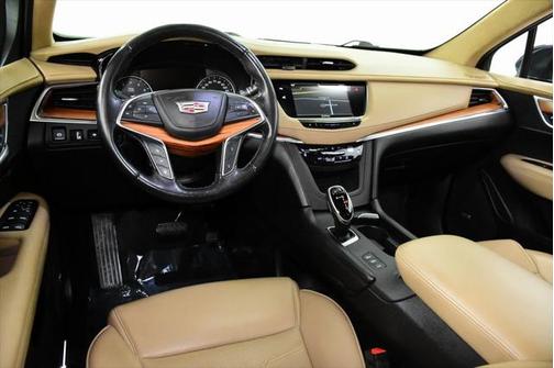 2019 Cadillac XT5 Platinum