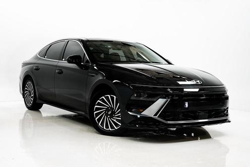 2024 Hyundai SONATA Hybrid Limited