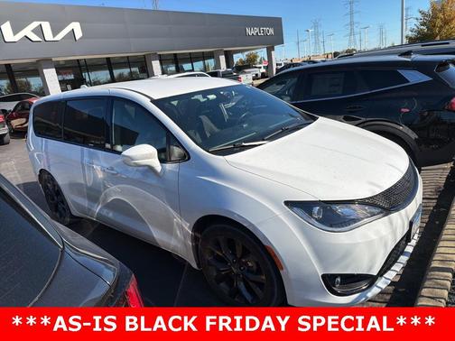 2020 Chrysler Pacifica Touring