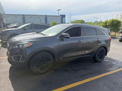 Platinum Graphite 2017 Kia Sorento LX