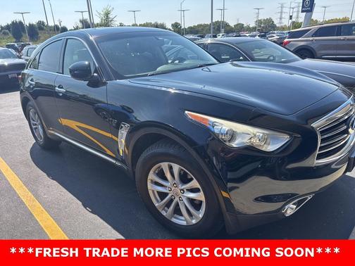 2016 INFINITI QX70 Base