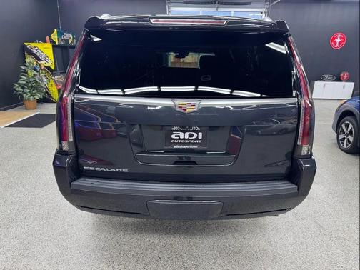 2019 Cadillac Escalade ESV Platinum