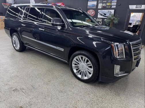 2019 Cadillac Escalade ESV Platinum