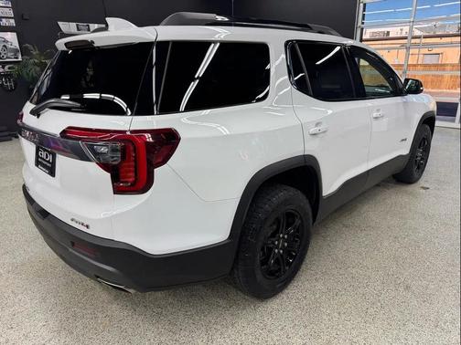 2020 GMC Acadia AWD AT4