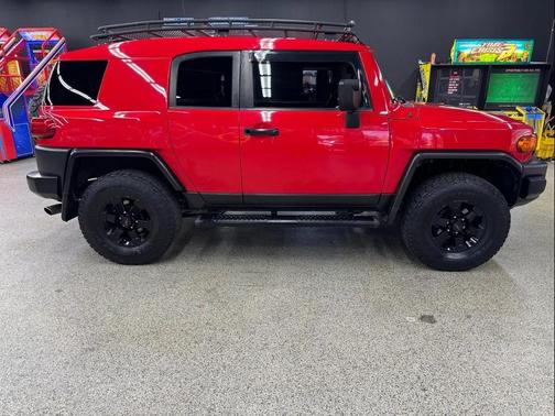 2012 Toyota FJ Cruiser Base