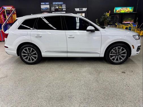 2017 Audi Q7 3.0T Premium
