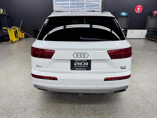 2017 Audi Q7 3.0T Premium