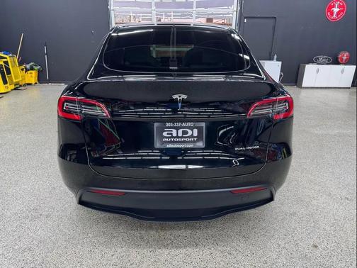 2021 Tesla Model Y Long Range Dual Motor All-Wheel Drive