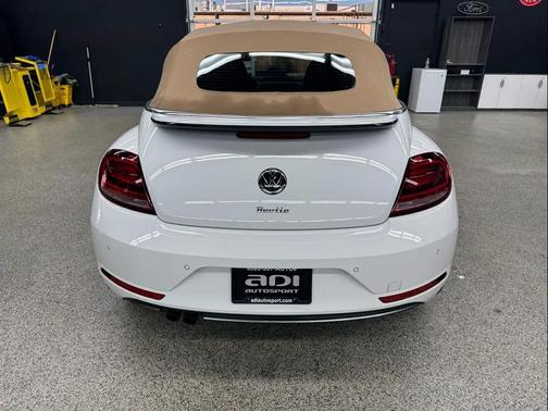 2019 Volkswagen Beetle 2.0T S