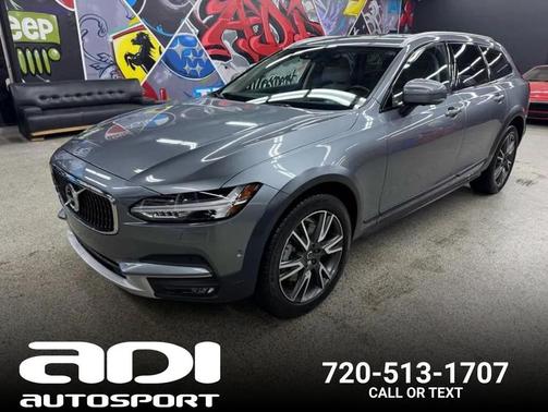2017 Volvo V90 Cross Country T6