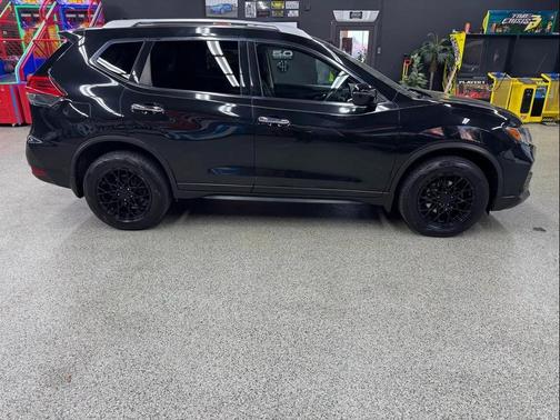2017 Nissan Rogue S