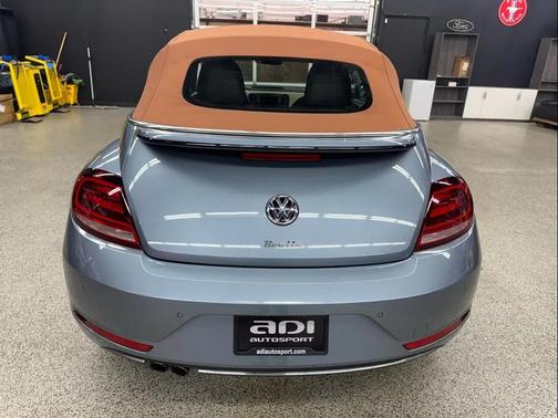 2019 Volkswagen Beetle 2.0T SE