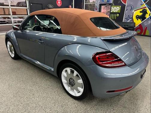 2019 Volkswagen Beetle 2.0T SE