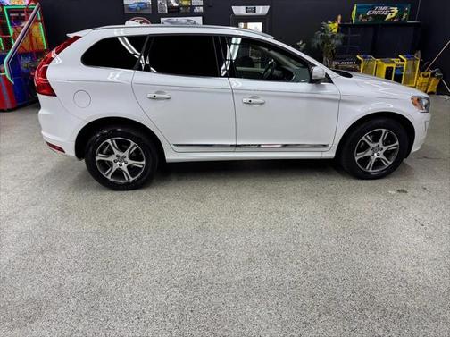 2015 Volvo XC60 T6 Premier Plus