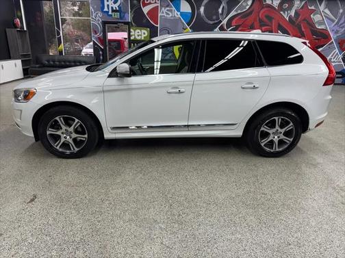 2015 Volvo XC60 T6 Premier Plus