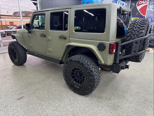 2017 Jeep Wrangler Unlimited Sahara