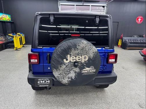 2020 Jeep Wrangler Unlimited Willys 4x4