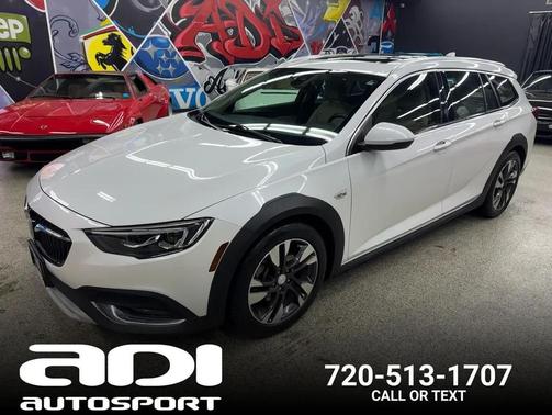 2018 Buick Regal TourX Essence