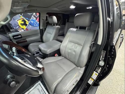 2017 Toyota Sequoia Platinum