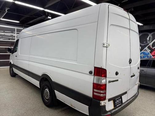 2010 Mercedes-Benz Sprinter 2500 High Roof