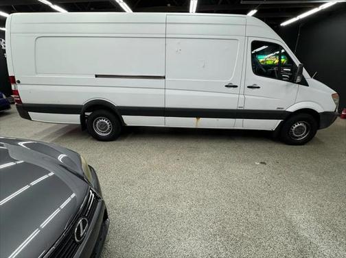 2010 Mercedes-Benz Sprinter 2500 High Roof