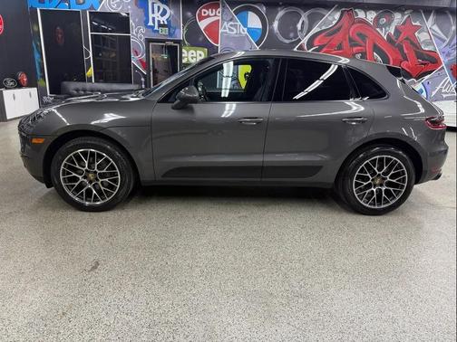 2018 Porsche Macan Sport Edition