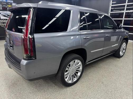 2018 Cadillac Escalade Premium Luxury