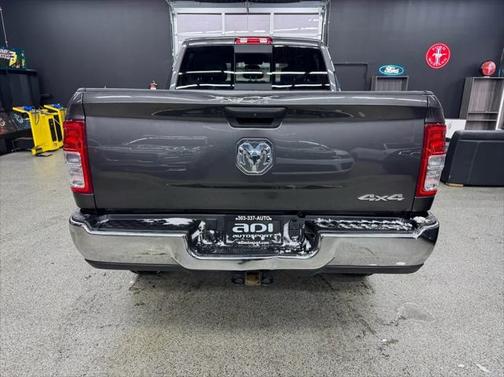 2022 RAM 2500 Tradesman Crew Cab 4x4 6'4' Box