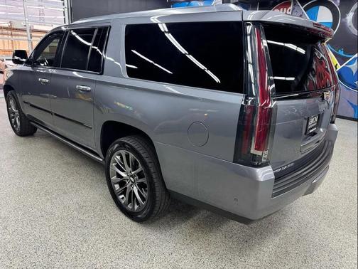 2019 Cadillac Escalade ESV Platinum