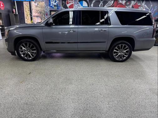 2019 Cadillac Escalade ESV Platinum