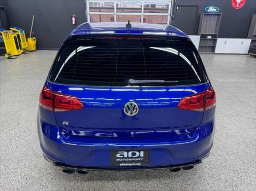 2016 Volkswagen Golf R 4-Door w/DCC & Navigation