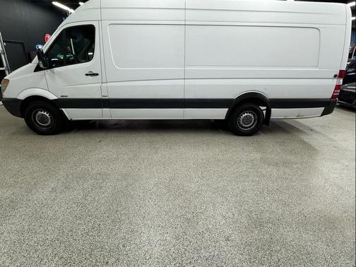 2010 Mercedes-Benz Sprinter 2500 High Roof