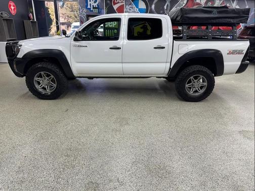 2014 Toyota Tacoma Base