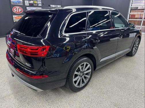 2017 Audi Q7 3.0T Premium