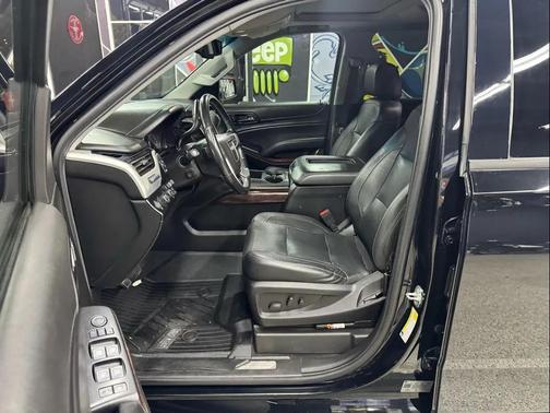 2020 GMC Yukon XL SLT