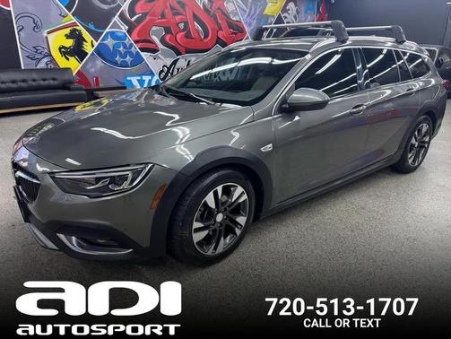 2018 Buick Regal TourX Essence