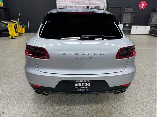 2016 Porsche Macan S