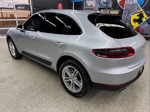 2016 Porsche Macan S