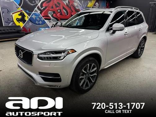 2016 Volvo XC90 T6 Momentum